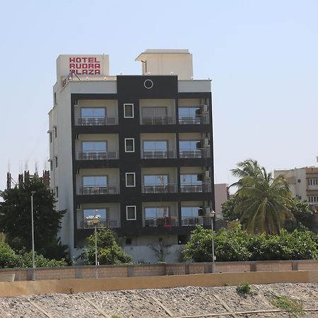 Hotel Rudra Plaza Dwārka Buitenkant foto